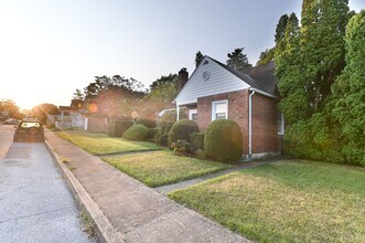 3215 Sunnyside Ave in Harrisburg, PA - Building Photo - Building Photo
