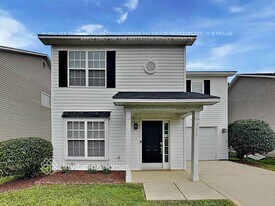 716 Raindrops Rd in Gastonia, NC - Building Photo