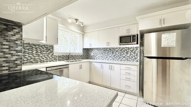 82A Corby Cres in Brampton, ON - Building Photo - Building Photo