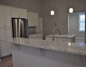 277 Central St in Acton, MA - Foto de edificio - Building Photo