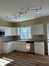 49 Fallbrook St in Carbondale, PA - Building Photo - Building Photo