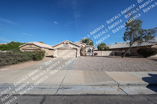 3884 E Douglas Loop in Gilbert, AZ - Foto de edificio - Building Photo