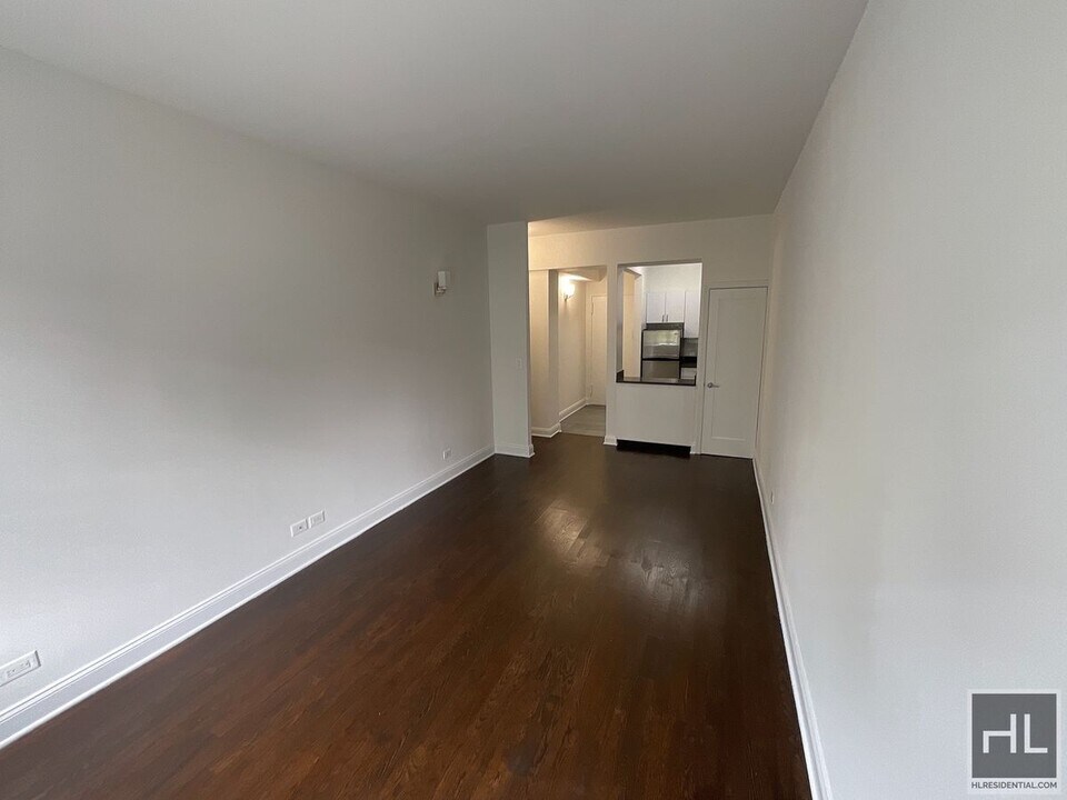 WEST 22 STREET in New York, NY - Building Photo