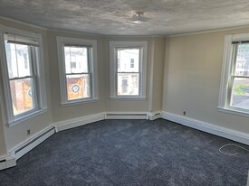 455 Main St in South Berwick, ME - Building Photo