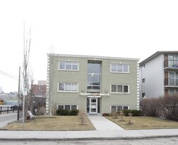 1712 13th St SW Apartments