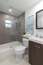 4368 SW 49th Ct in Fort Lauderdale, FL - Building Photo - Building Photo