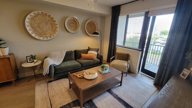 6833 SW 28th Ter, Unit B2 in Miami, FL - Building Photo - Building Photo