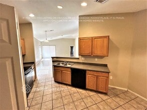 2605 E Jessica Ln in Phoenix, AZ - Building Photo - Building Photo