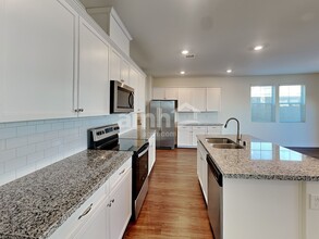 6108 Sierra Blue Ct in Las Vegas, NV - Building Photo - Building Photo