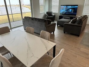 8256 Shr Lk Dr in Englewood, FL - Building Photo - Building Photo