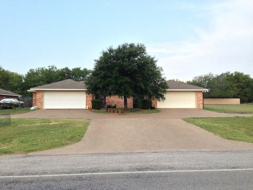 804 Old Lorena Rd in Lorena, TX - Building Photo