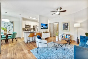 Vantage at Wildewood in Columbia, SC - Building Photo