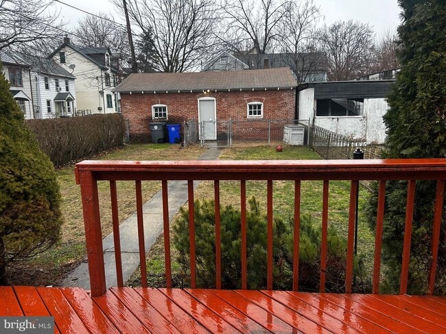 property at 325 Jefferson Ave