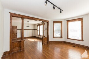 4008 N Southport Ave, Unit 1 in Chicago, IL - Building Photo