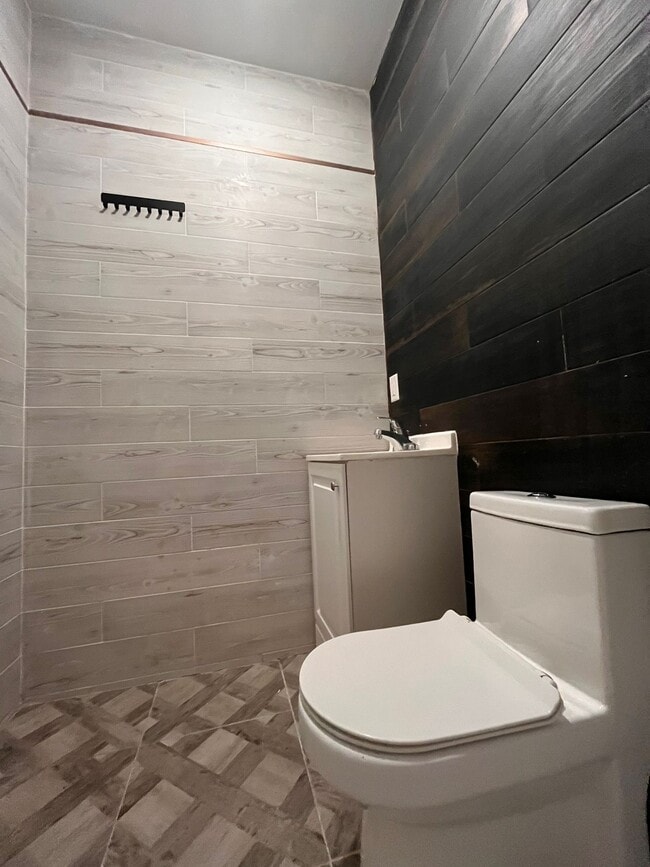 273 Liberty Ave, Unit 1F in Jersey City, NJ - Building Photo - Building Photo