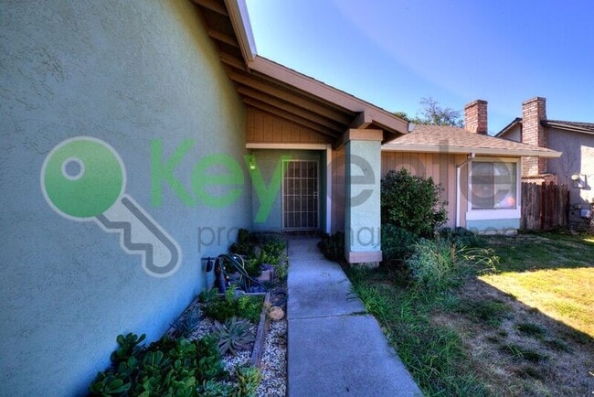 1300 Old W Dr in Sacramento, CA - Building Photo - Building Photo