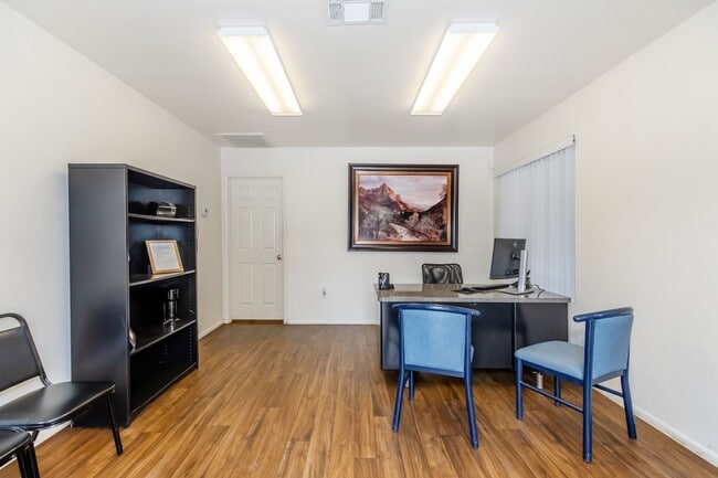 Foothills at the Preserve Apartments in Phoenix, AZ - Foto de edificio - Building Photo