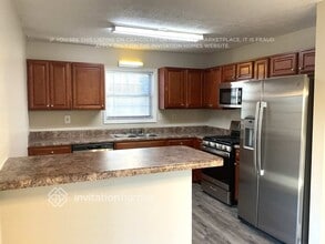 4032 Cindy Dr in Douglasville, GA - Foto de edificio - Building Photo