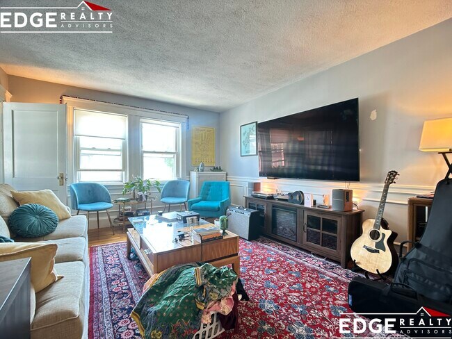 12 Duncklee St, Unit 2 in Boston, MA - Building Photo - Building Photo