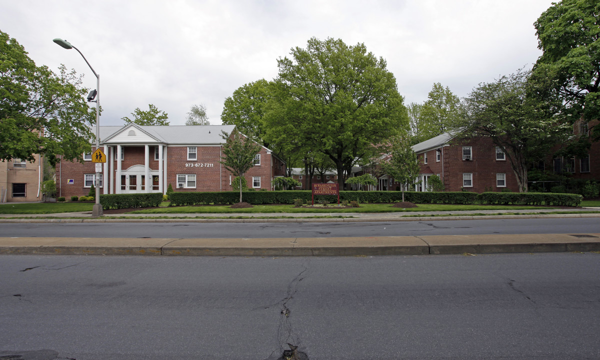 60 Washington Street Apartments in East Orange, NJ - Building Photo