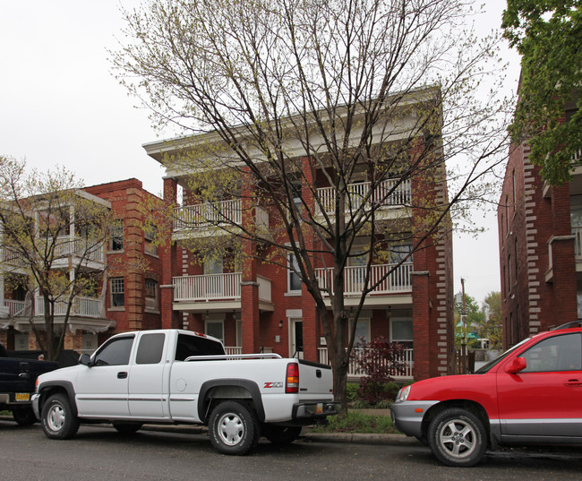 2531 Cherry St in Kansas City, MO - Foto de edificio - Building Photo