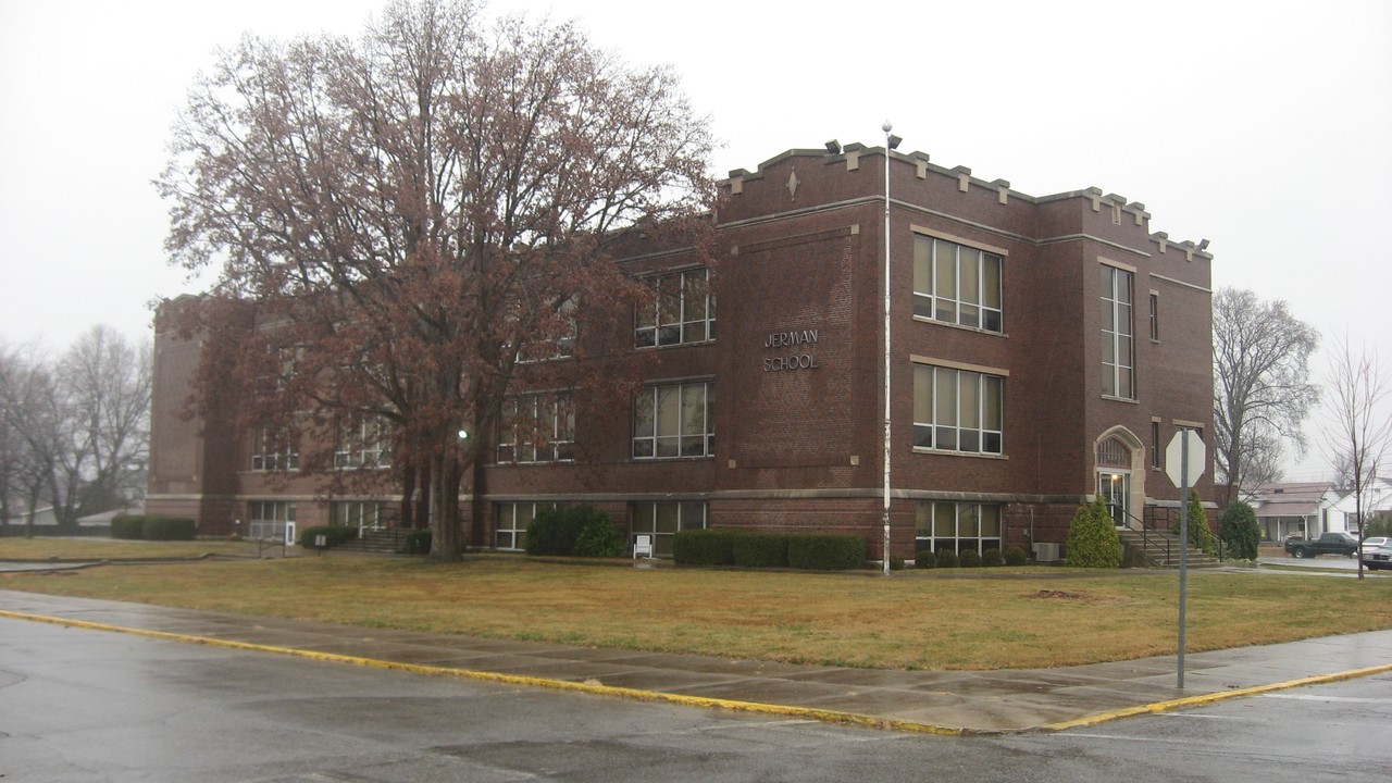 Jerman Place Apartments in Greensburg, IN - Building Photo