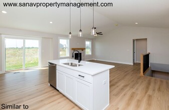 3201 NE 4th Ln in Ankeny, IA - Building Photo - Building Photo