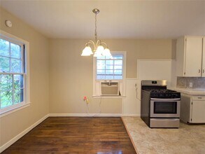 128 7th St N in Texas City, TX - Building Photo - Building Photo