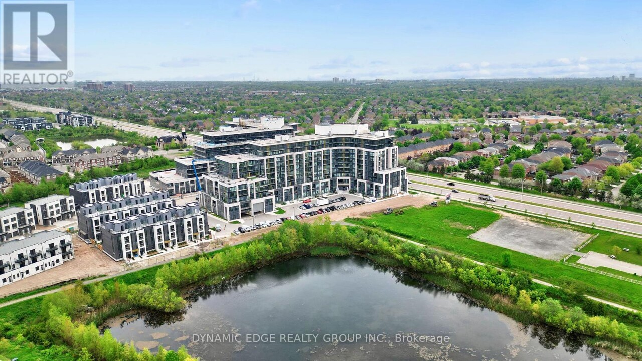 405-405 Dundas St W in Oakville, ON - Building Photo