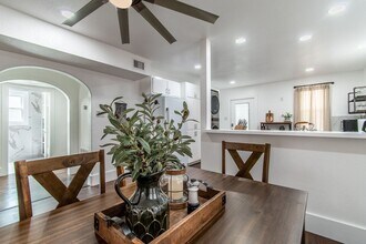 1117 Ocean Dr in Corpus Christi, TX - Building Photo - Building Photo