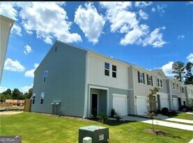 312 Penn Sta Wy in Euharlee, GA - Building Photo