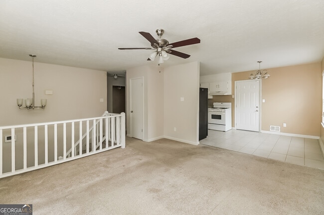 7025 Winkfield Pl in College Park, GA - Building Photo - Building Photo