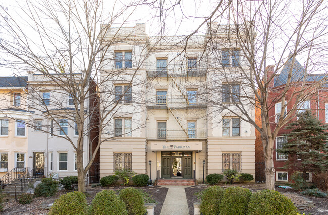 1341 E Capitol St SE in Washington, DC - Foto de edificio - Building Photo