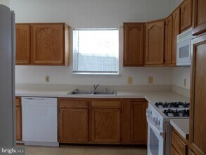 5 Sharon Ln in Stafford, VA - Building Photo - Building Photo