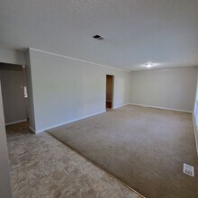 11902 Rosevalley Ln in St. Louis, MO - Building Photo - Building Photo