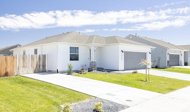 19530 Stowe Way in Caldwell, ID - Building Photo - Building Photo