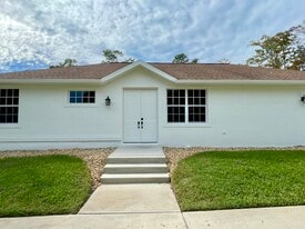 6171 Lancewood Way in Naples, FL - Building Photo