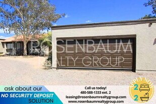 824 E Junction St in Apache Junction, AZ - Building Photo