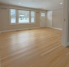 19 Crosmour Rd in Rhinebeck, NY - Building Photo - Building Photo