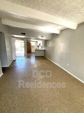 5504 Pine Forest Ct in Tampa, FL - Building Photo - Building Photo
