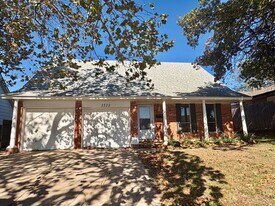 3513 Terry Way in Del City, OK - Building Photo