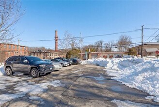 16 Joseph St in Providence, RI - Building Photo - Building Photo