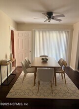 6316 Mercado Dr in Jacksonville, FL - Foto de edificio - Building Photo