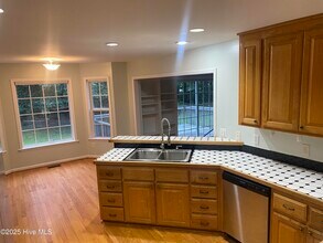 212 Riverbend Rd in Jacksonville, NC - Building Photo - Building Photo