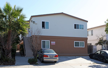 Felton Street Apartments in San Diego, CA - Building Photo - Building Photo