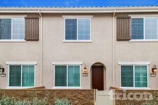10488 Viva Ct in Elk Grove, CA - Building Photo