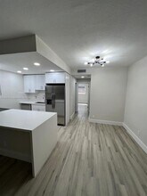 2665 Middle River Dr in Fort Lauderdale, FL - Foto de edificio - Building Photo