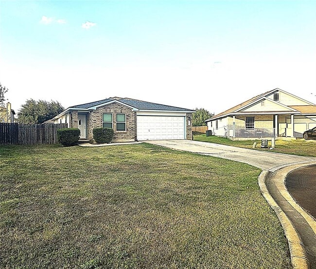 103 Lucy Cove in Hutto, TX - Building Photo - Building Photo