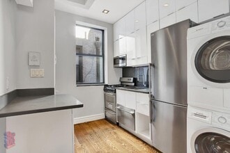 219 E 23rd St, Unit 17 in New York, NY - Building Photo - Building Photo