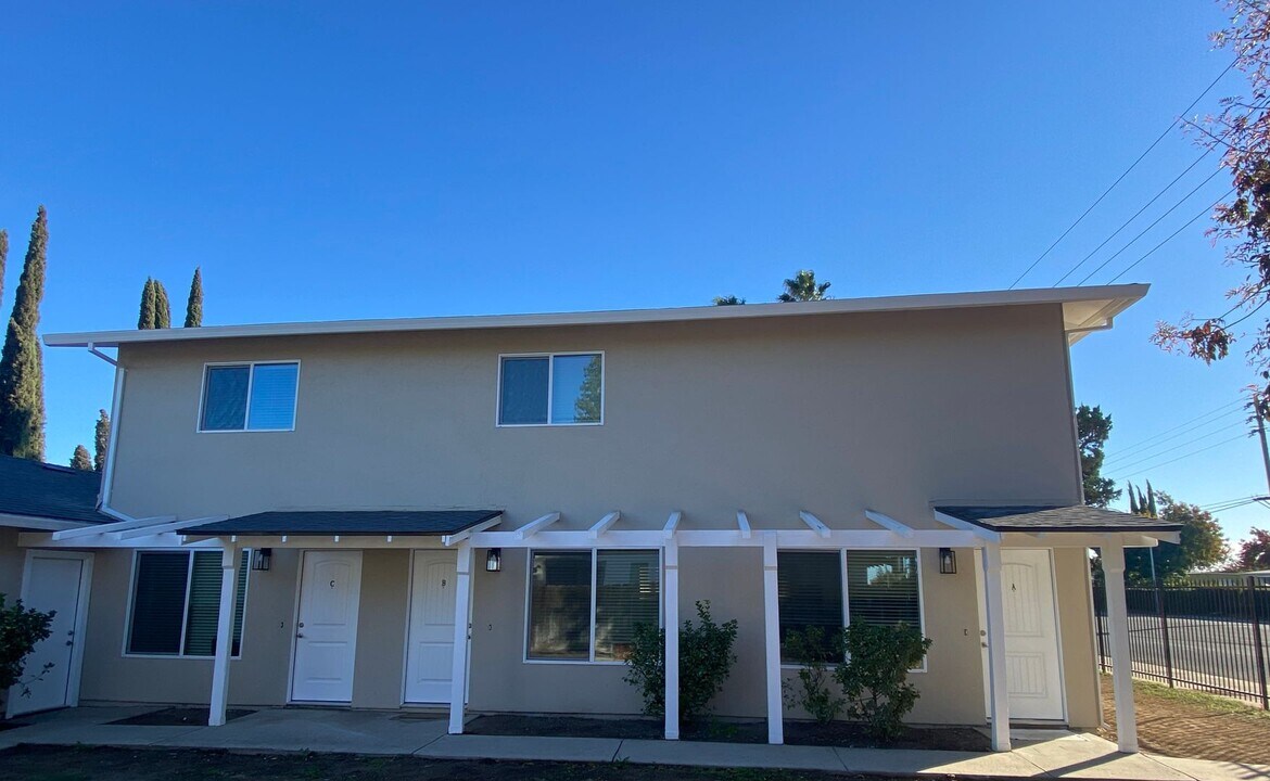 2816 Prescott Rd in Modesto, CA - Building Photo